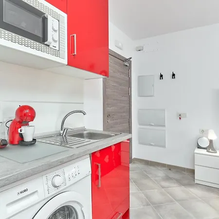 Boutique B1 Street Level Apartment