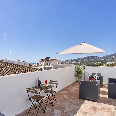 Boutique B1 Street Level *