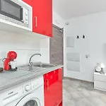 Boutique B1 Street Level Апартаменти Нерха